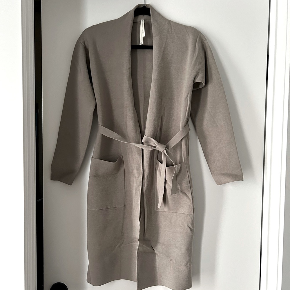 Aritzia Babaton Ty Cardigan